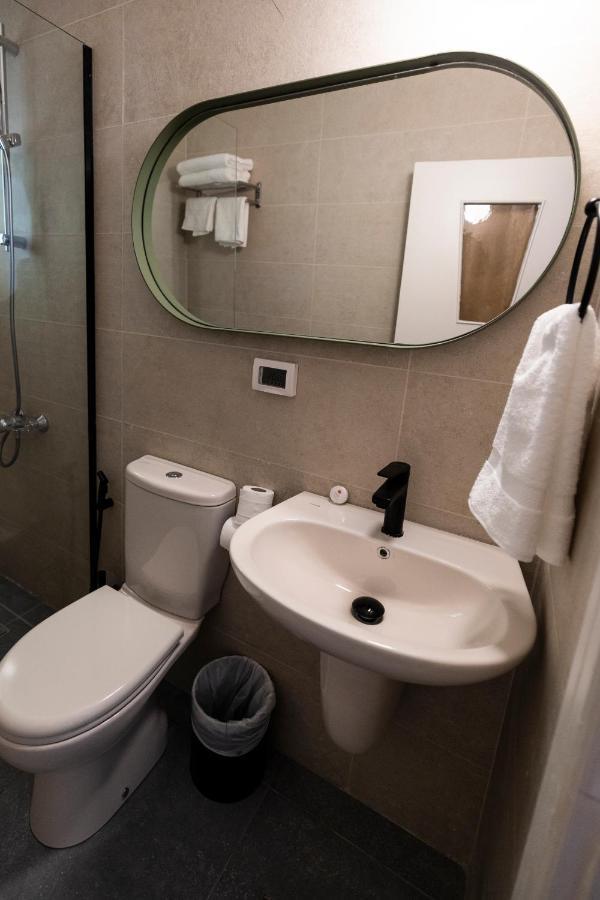 Julia'S Hotel Suites Amman Extérieur photo